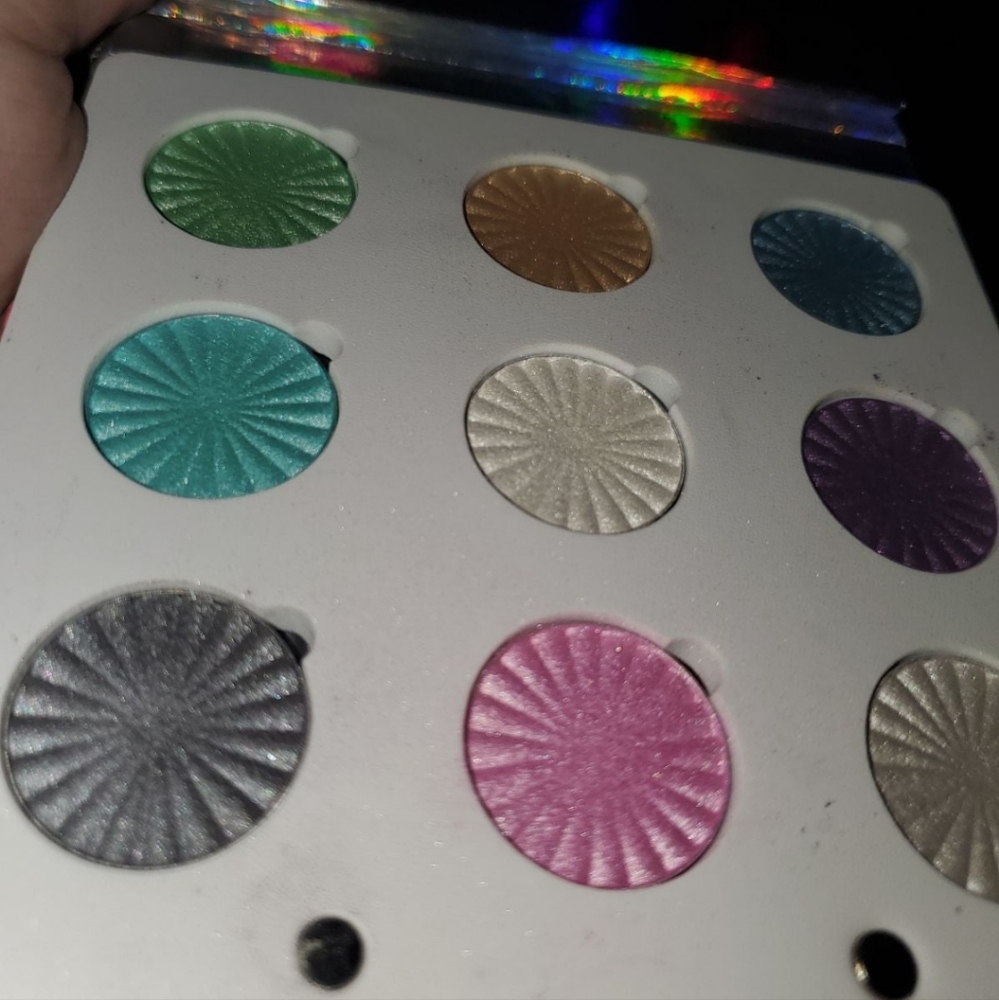 Ofra glitch palette brand new only swatched